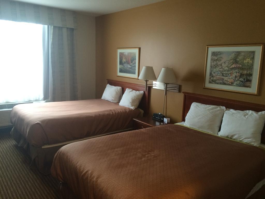 Fox Creek Foxwood Inn And Suites חדר תמונה