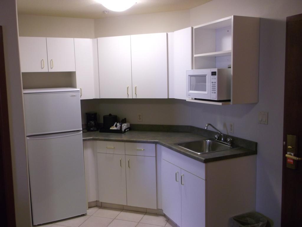 Fox Creek Foxwood Inn And Suites חדר תמונה
